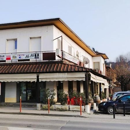 Alo Alo Albergo Casteggio 外观 照片