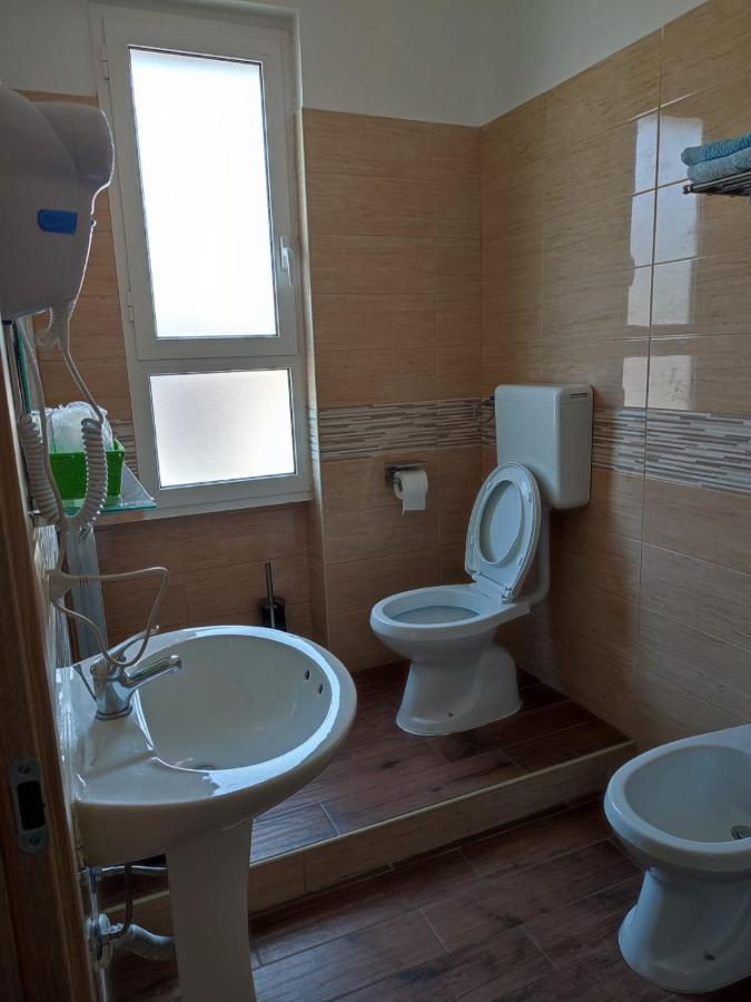 Alo Alo Albergo Casteggio 外观 照片