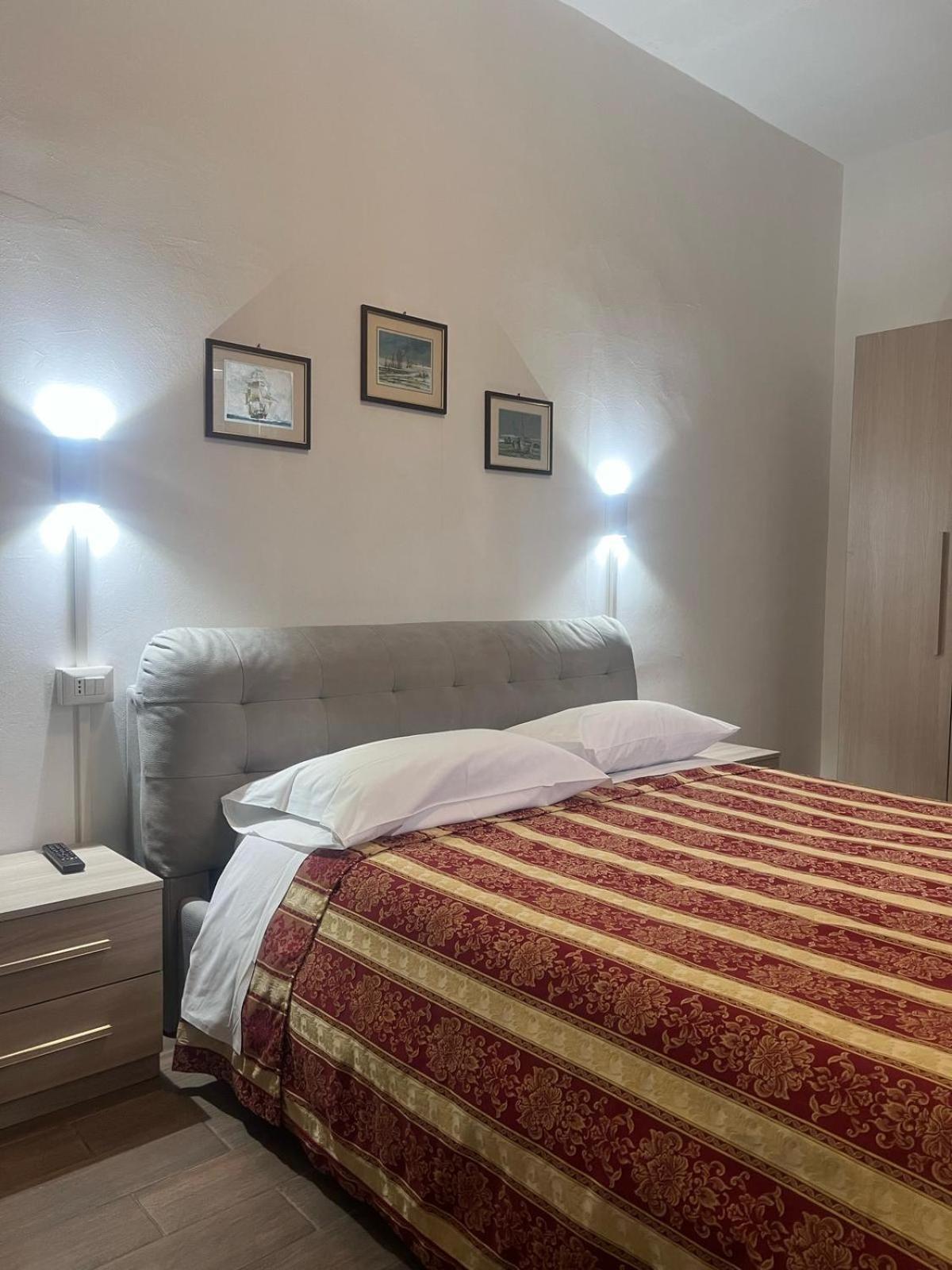Alo Alo Albergo Casteggio 外观 照片