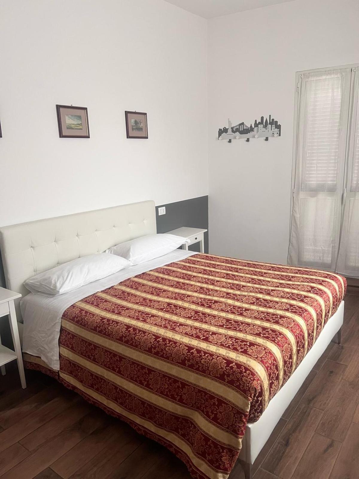 Alo Alo Albergo Casteggio 外观 照片