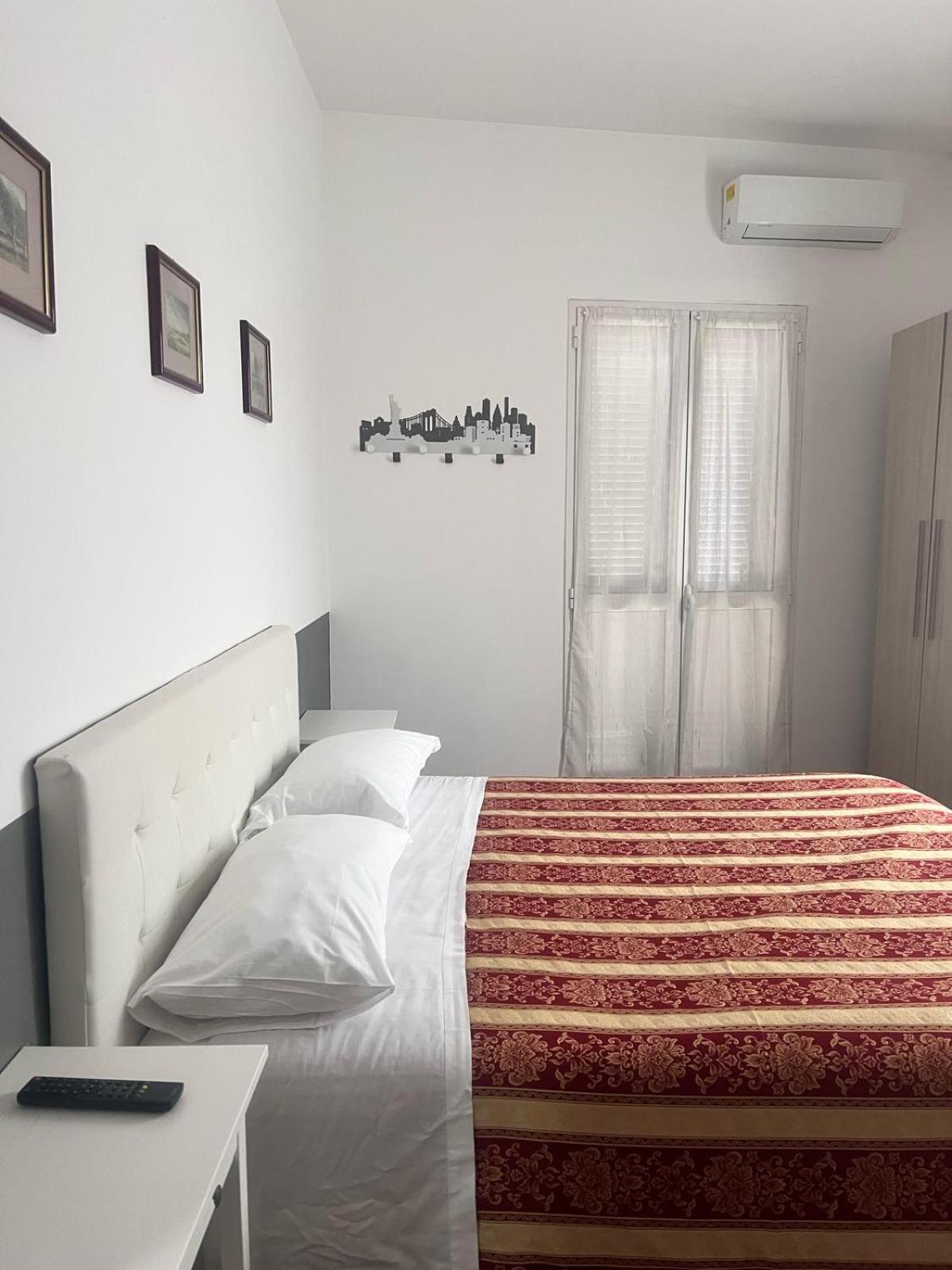 Alo Alo Albergo Casteggio 外观 照片
